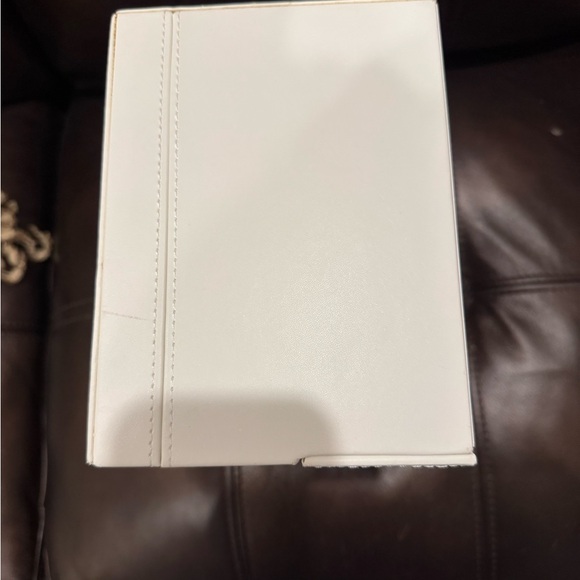 White Jewelry Organizer Box - Perfect for Watches + Bracelets - Picture 4 of 8